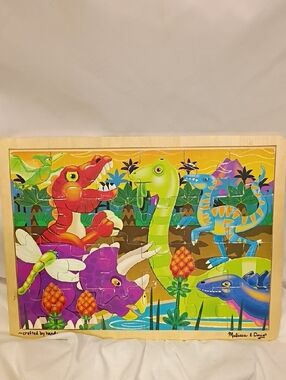 EUC Melissa & Doug  Dinosaurs Wooden Jigsaw Puzzle W/ Storage Tray (24 pcs)